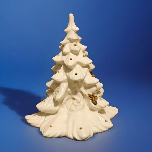 Vintage White Ceramic Christmas Tree Inset Nativity 13" Tall No Base - Picture 2 of 10